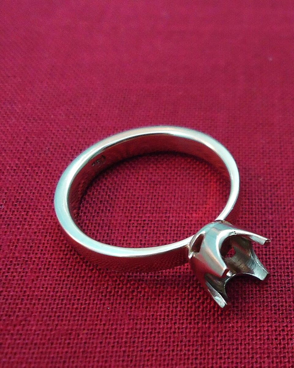 Anillo Solitario Plata · Plata 925 y circonia