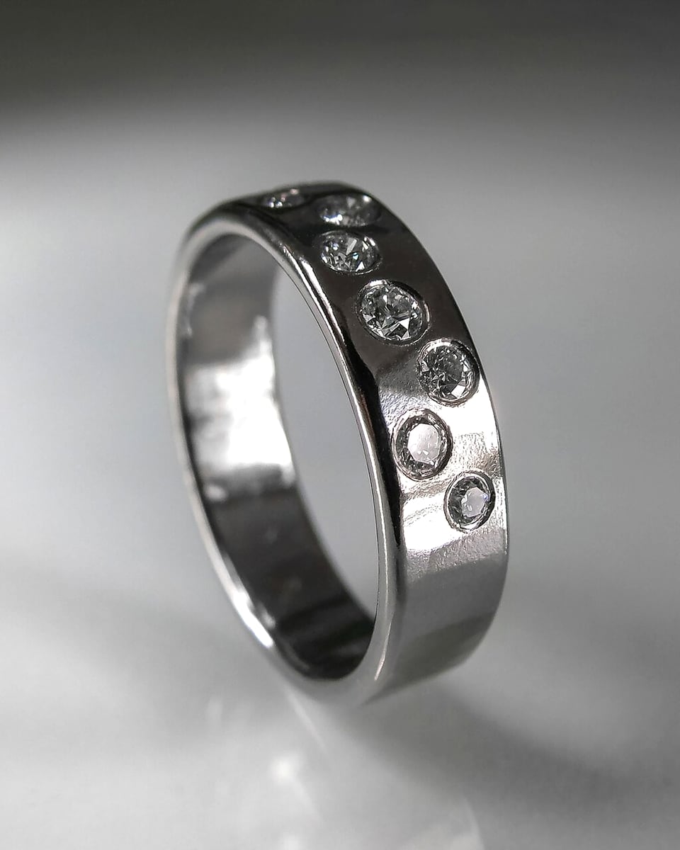 Argolla Constelación · Oro blanco 18k