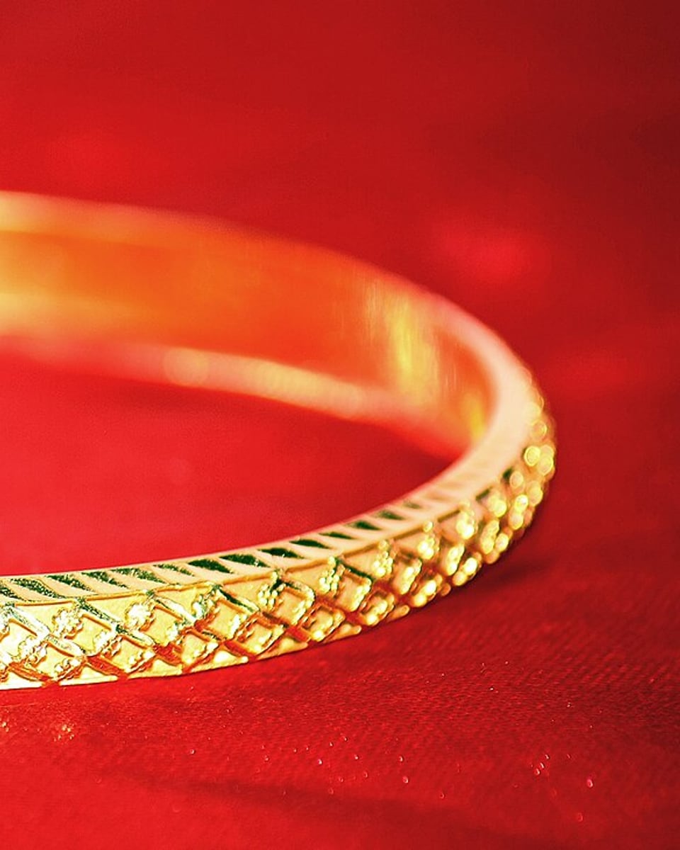 Esclava Labrada · Oro 18k