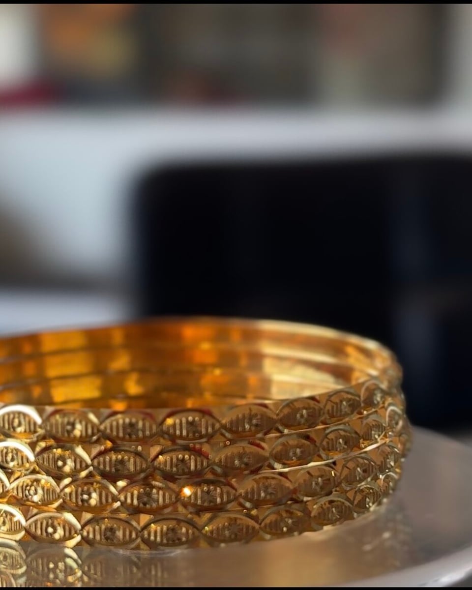 Set de Esclavas Doradas · Enchapado en oro 18k